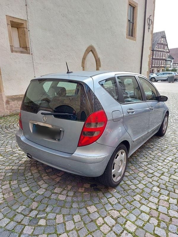 Blau Gebraucht 2006 Mercedes A150 Classic Van / Kleinbus | 500 € (Superpreis) - Bild 1/4