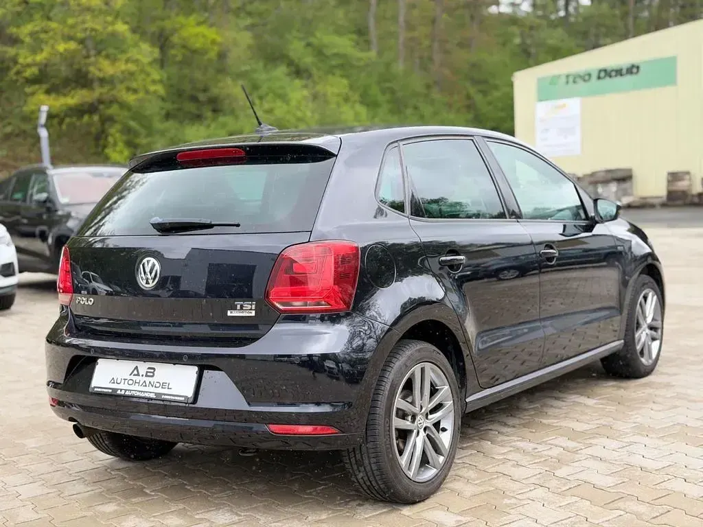 Gebraucht VW Polo LOUNGE 90 PS (66 kW) 2015 Schwarz Limousine