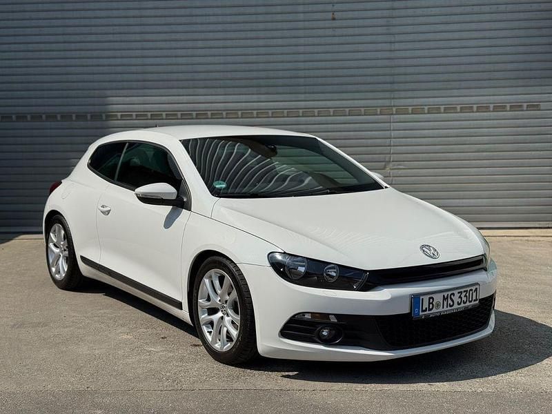 Weiß Gebraucht 2010 VW Scirocco Sportline Coupé | 8.000 € (Fairer Preis) - Bild 1/4