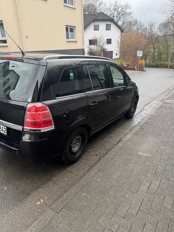 Gebraucht Opel Zafira 140 PS (102 kW) 2006 Schwarz Van / Kleinbus
