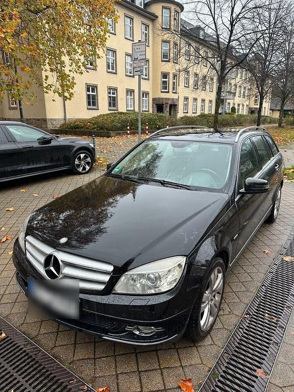 Schwarz Gebraucht 2009 Mercedes C200 Avantgarde Kombi | 4.500 € (Fairer Preis) - Bild 1/4