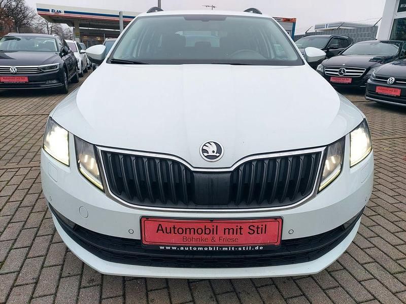 Gebraucht Skoda Octavia Clever 150 PS (110 kW) 2018 Weiß Kombi