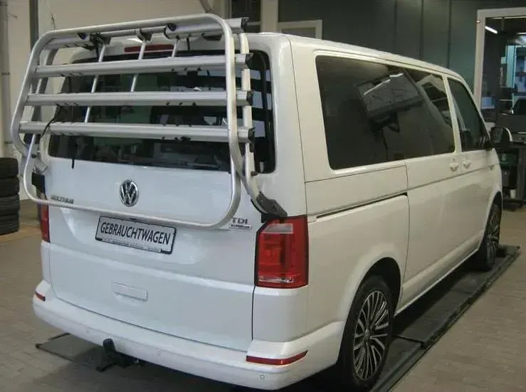 Gebraucht VW Multivan 204 PS (150 kW) 2016 Weiß Van / Kleinbus