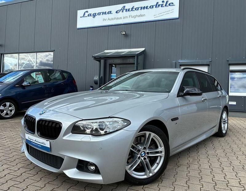 Glaciersilber Gebraucht 2016 BMW 520 Shadowline Kombi | 20.999 € (Teuer) - Bild 1/4