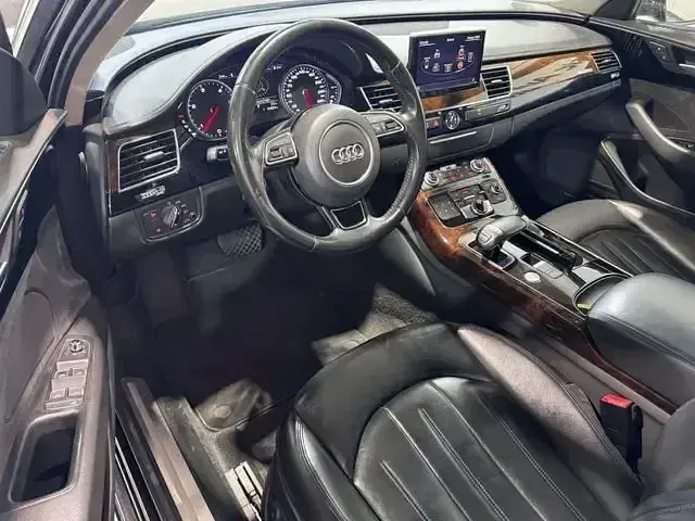 Gebraucht Audi A8 Comfort 258 PS (189 kW) 2015 Schwarz Limousine