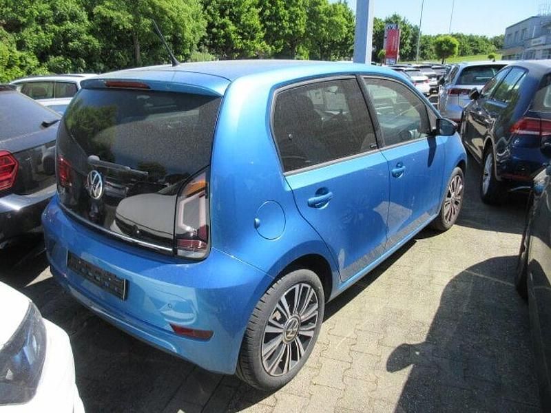 Usata VW up! Active 65 CV (47 kW) 2021 Blu Utilitaria