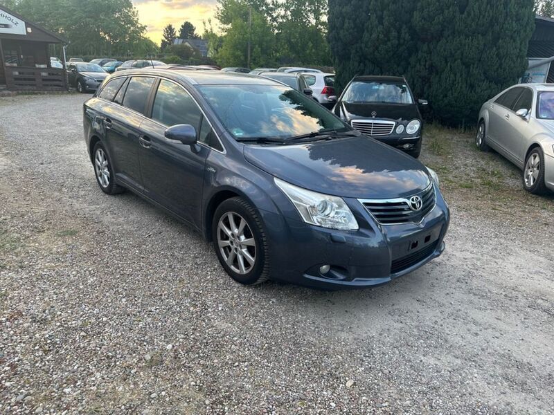 Blau Gebraucht 2009 Toyota Avensis Executive Kombi | 4.990 € (Fairer Preis) - Bild 1/4