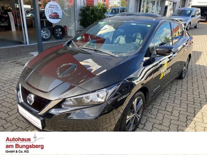 M) (schwarz Gebraucht 2020 Nissan Leaf Tekna Kleinwagen | 15.990 € (Teuer) - Bild 1/3