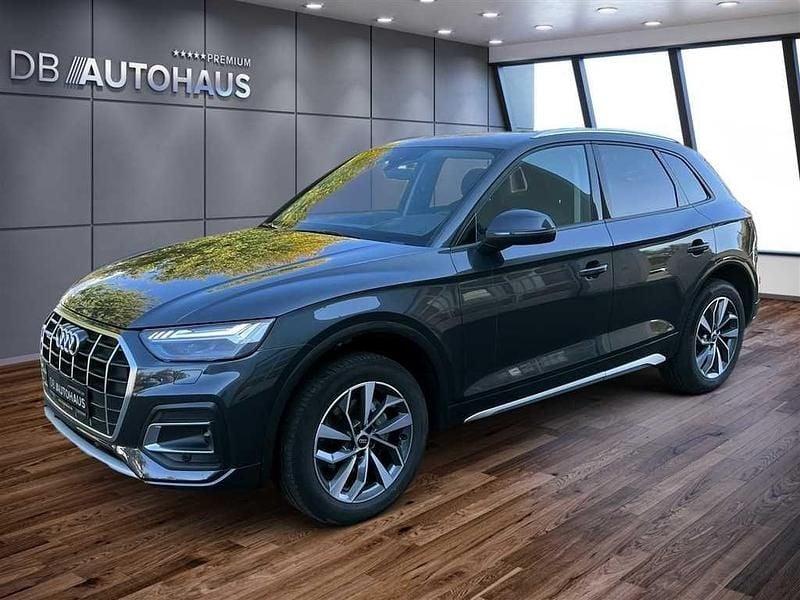 Grau Gebraucht 2022 Audi Q5 Advanced Plus SUV | 32.650 € (Guter Preis) - Bild 1/4