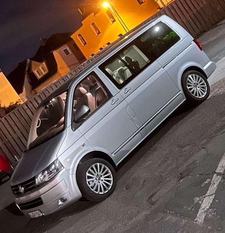 Gebraucht VW Multivan Highline 179 PS (131 kW) 2011 Van