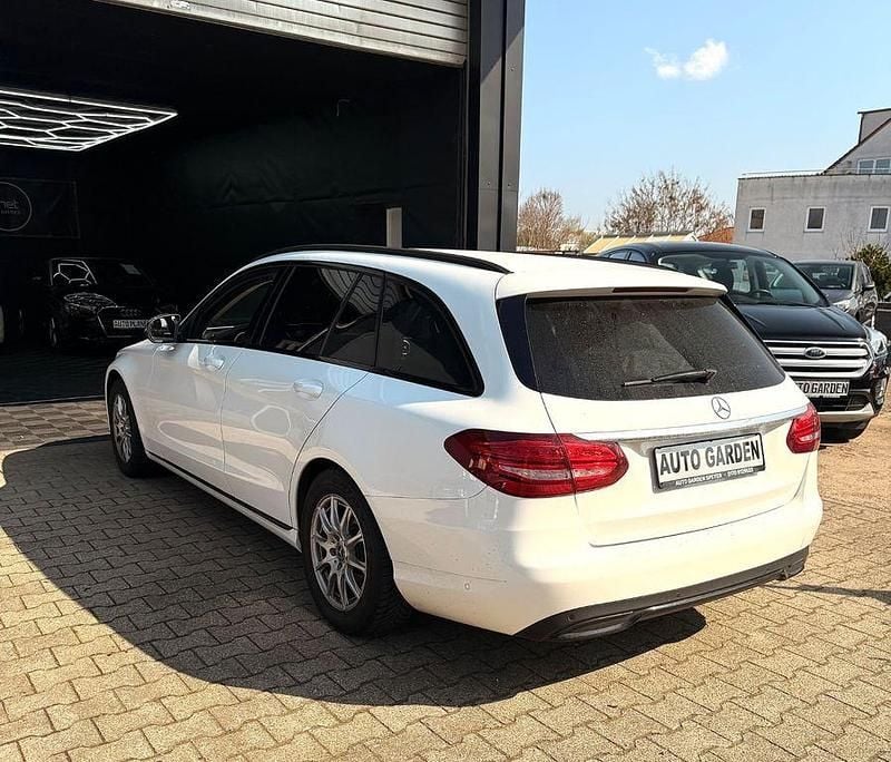 Gebraucht Mercedes C180 156 PS (114 kW) 2017 Weiß Kombi