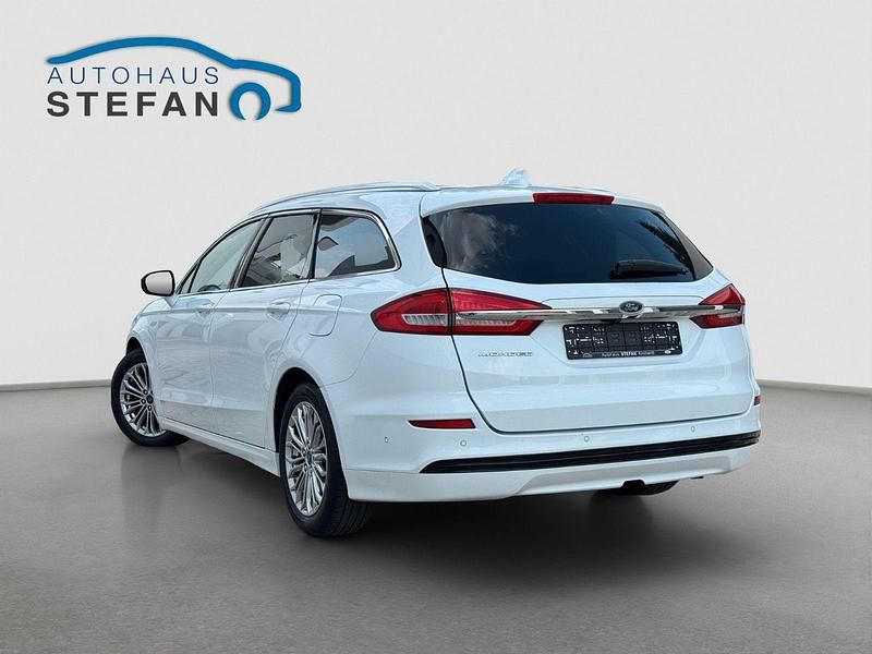 Gebraucht Ford Mondeo Titanium 150 PS (110 kW) 2020 Weiß Kombi
