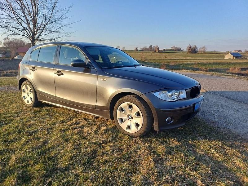 Gebraucht BMW 116 116 PS (85 kW) 2005 Grau Kleinwagen
