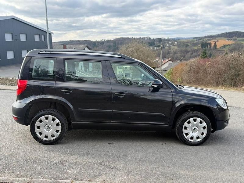 Gebraucht Skoda Yeti 105 PS (77 kW) 2011 Schwarz SUV
