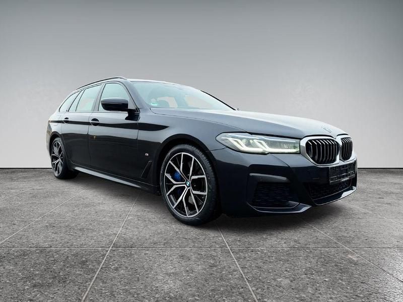 Schwarz Gebraucht 2022 BMW 540 M Sport Limousine | 37.980 € (Superpreis) - Bild 1/4