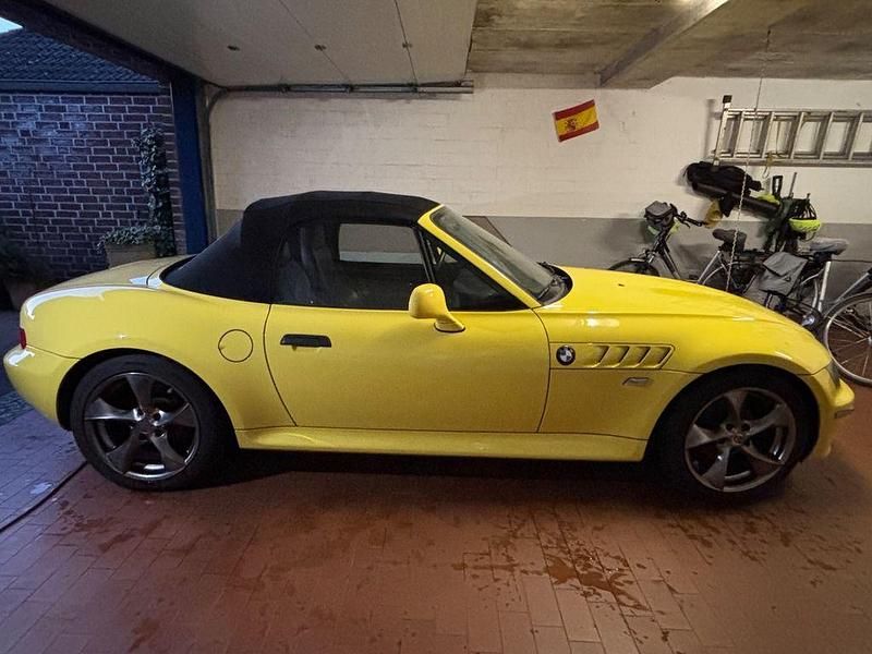 Gebraucht BMW Z3 118 PS (86 kW) 2001 Gelb Cabrio