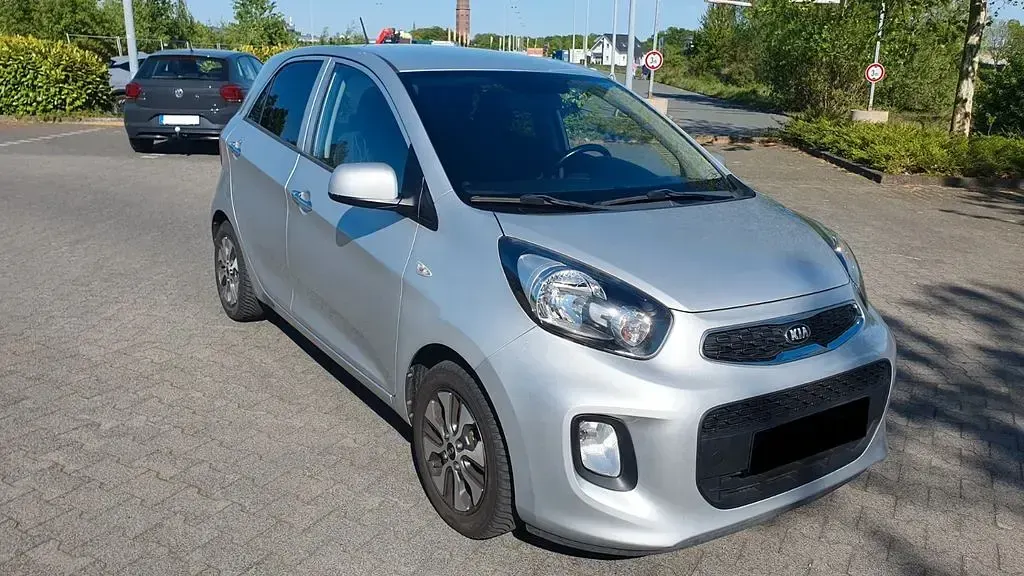 Używany Kia Picanto 67 KM (49 kW) 2016 Srebrny Hatchback