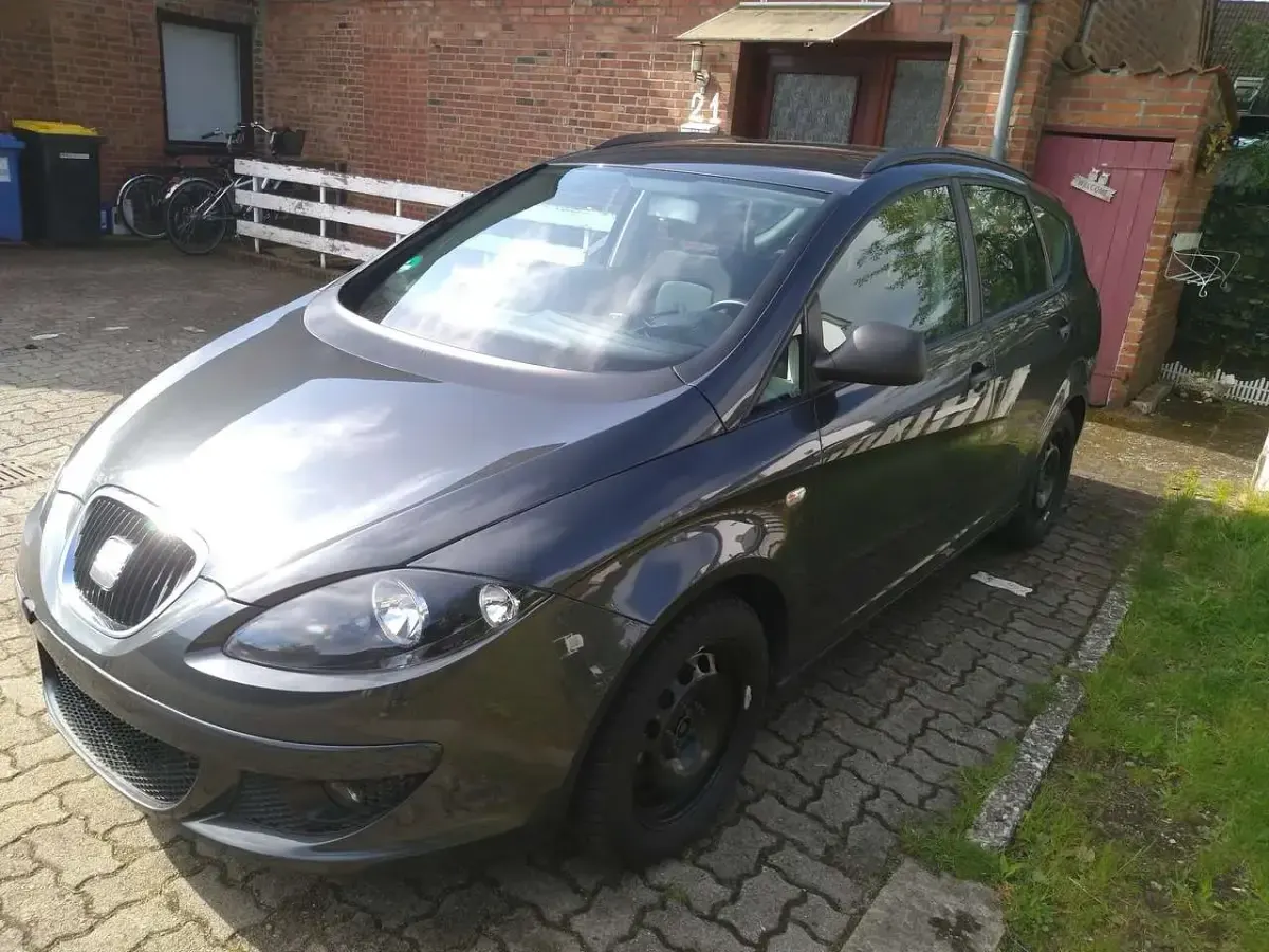 Gebraucht Seat Altea XL Comfort 102 PS (75 kW) 2008 Grau Van / Kleinbus