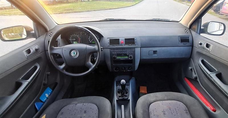 Gebraucht Skoda Fabia 64 PS (47 kW) 2004 Weiß Kleinwagen