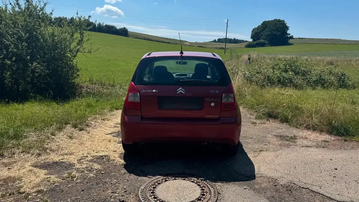 Gebraucht Citroën C2 60 PS (44 kW) 2009 Rot Kleinwagen