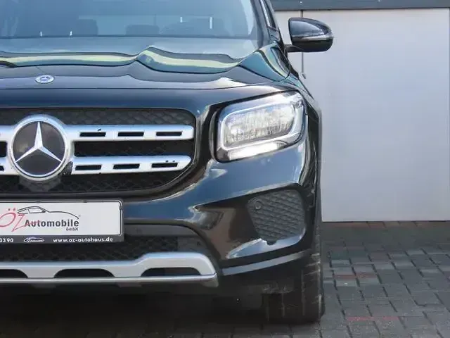 Gebraucht Mercedes GLB180 116 PS (85 kW) 2021 Schwarz SUV