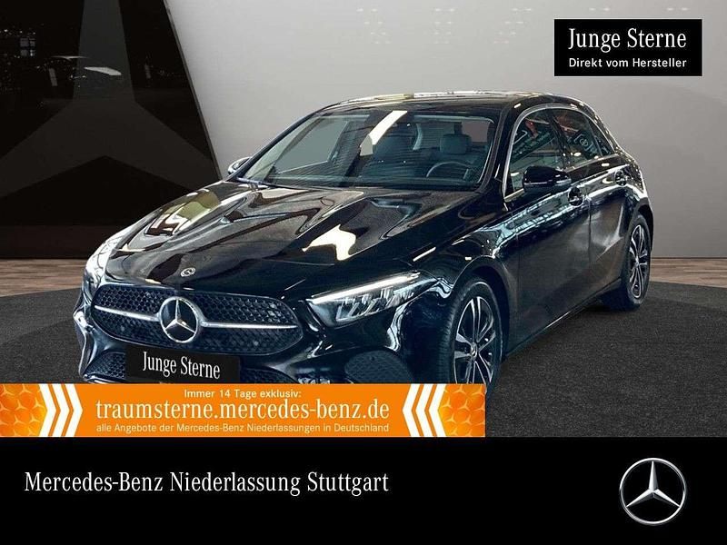 Schwarz Gebraucht 2024 Mercedes A180 Advanced Limousine | 27.490 € (Guter Preis) - Bild 1/3
