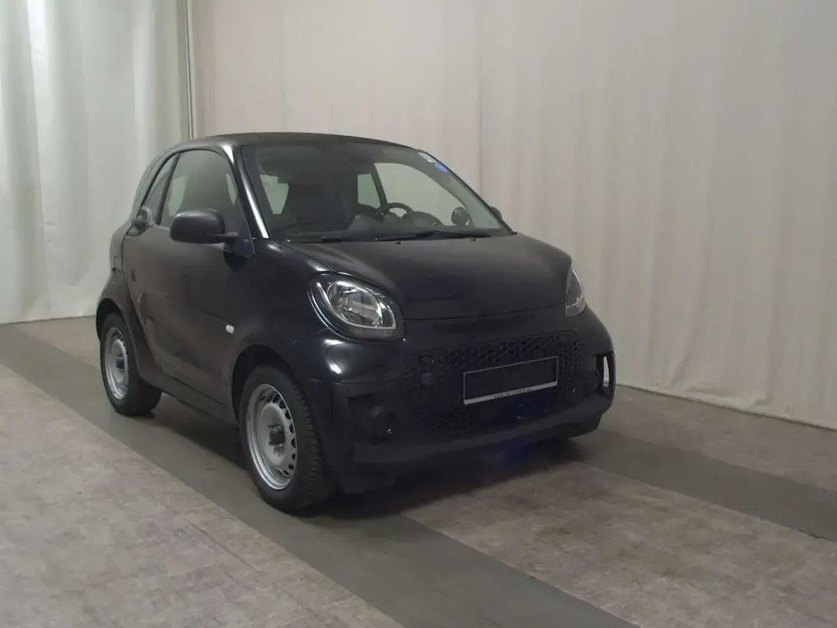Gebraucht Smart ForTwo Coupé 60 kW (82 PS) 2021 Schwarz Kleinwagen