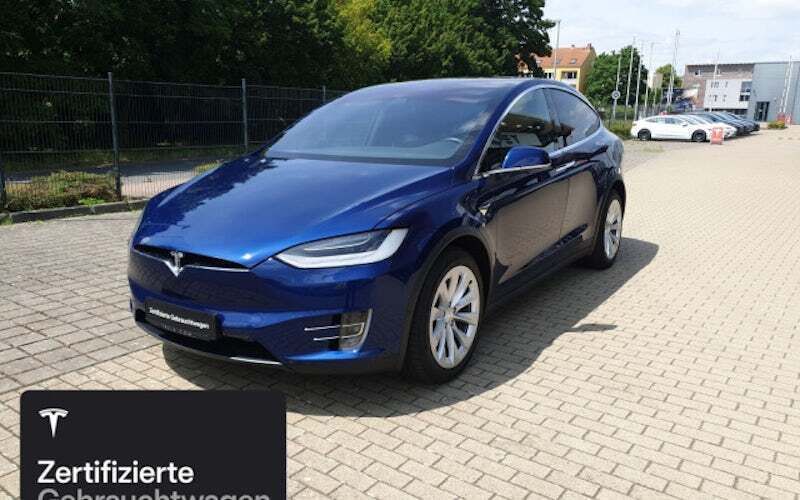 Blau Gebraucht 2020 Tesla Model X SUV | 39.400 € - Bild 1/4