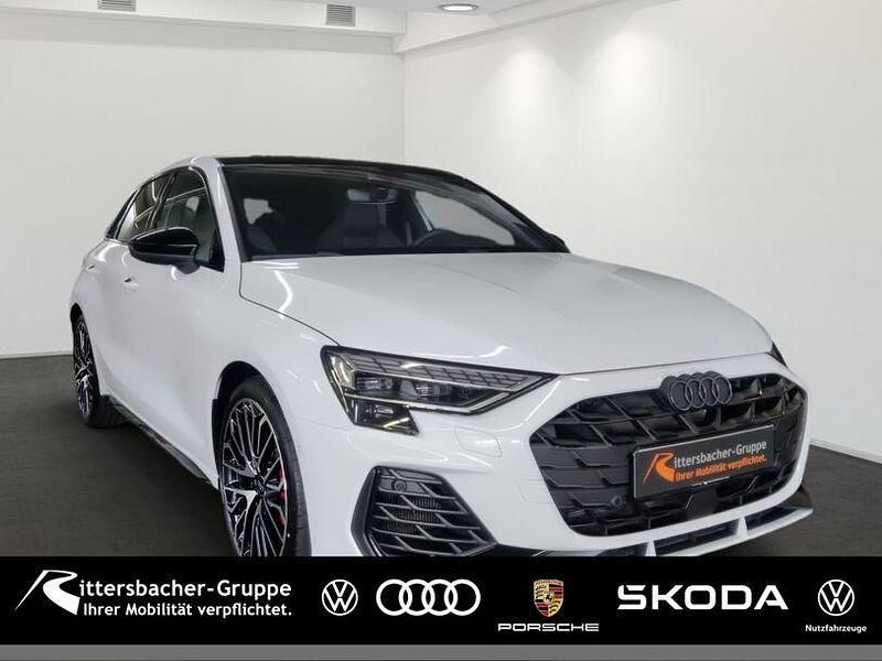 Gletscherweiß metallic Gebraucht 2024 Audi S3 Ambiente Limousine | 49.730 € - Bild 1/4