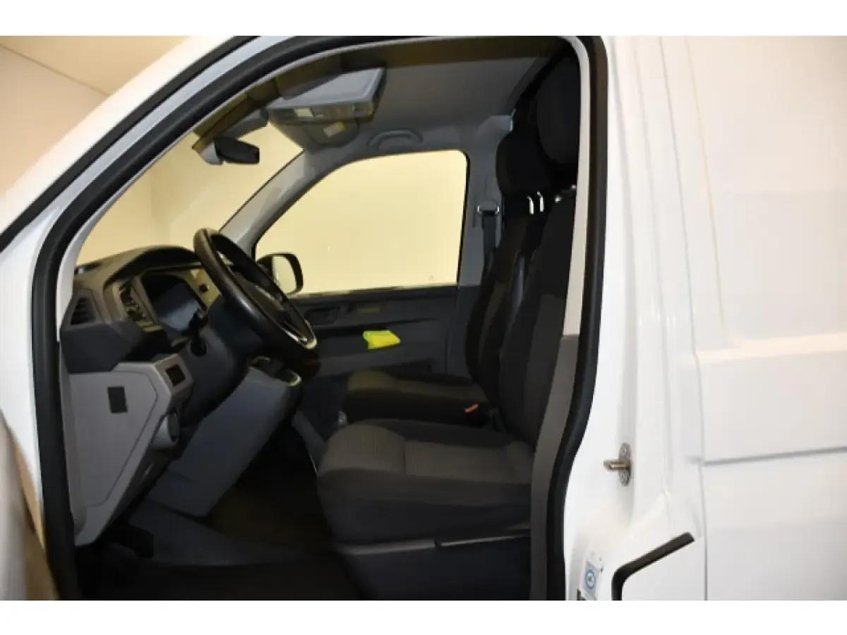 Gebraucht VW T6.1 150 PS (110 kW) 2023 Van