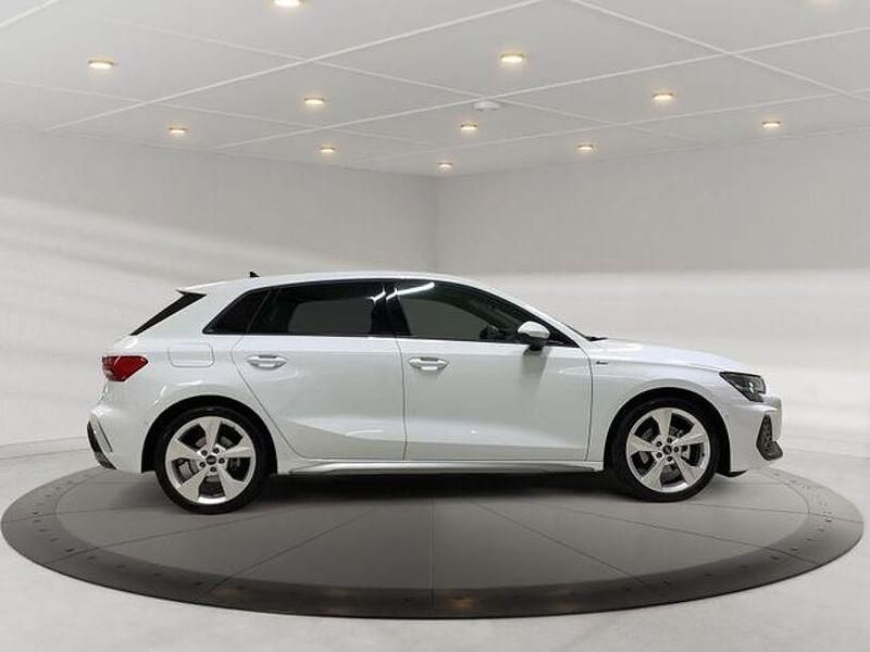 Gebraucht Audi A3 S-Line 150 PS (110 kW) 2025 Weiß Limousine