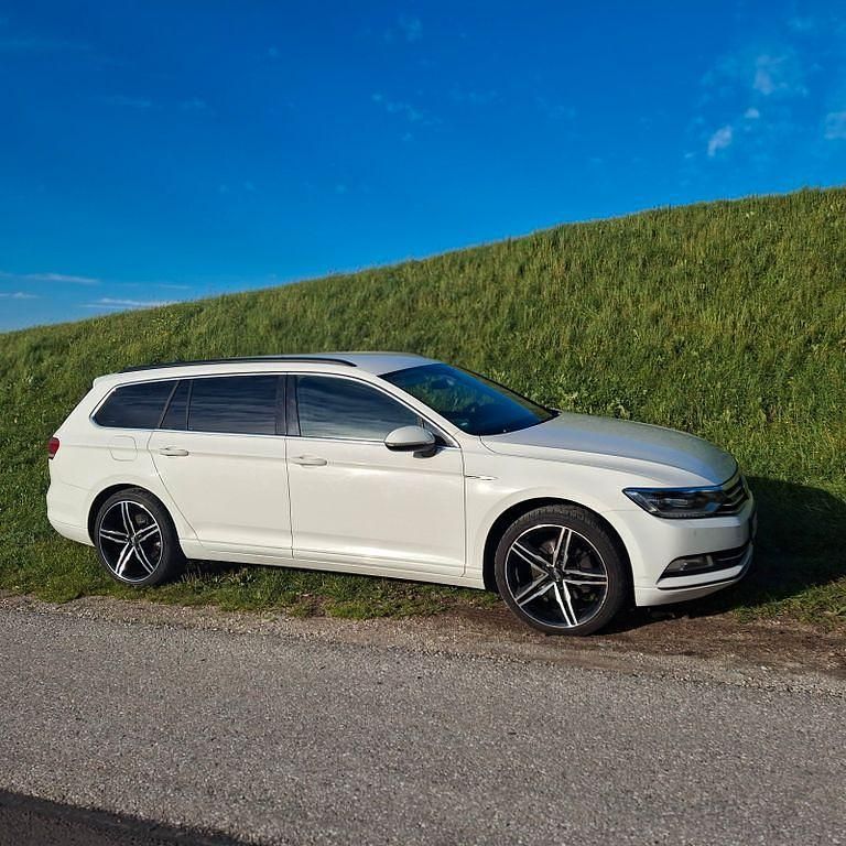 Weiß Gebraucht 2015 VW Passat Kombi | 5.800 € (Superpreis) - Bild 1/4