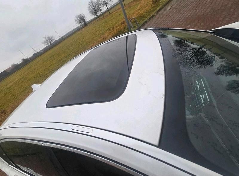 Gebraucht BMW 740L 330 PS (242 kW) 2010 Weiß Limousine