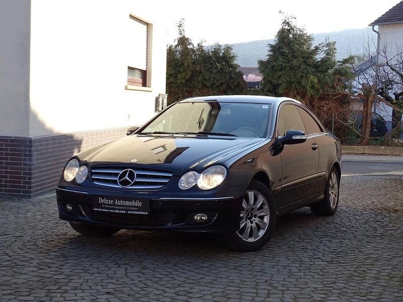 Gebraucht Mercedes CLK220 150 PS (110 kW) 2006 Schwarz metallic Coupé