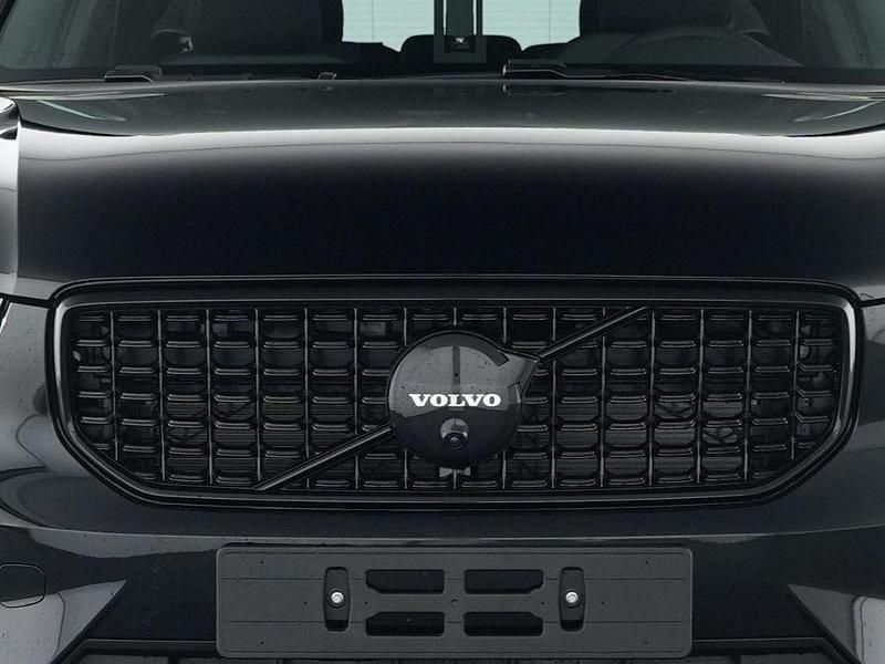 Gebraucht Volvo XC40 Plus 163 PS (119 kW) 2025 Schwarz SUV