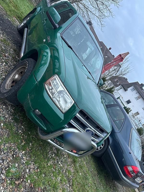 Gebraucht Ford Ranger 143 PS (105 kW) 2009 Grün Pickup