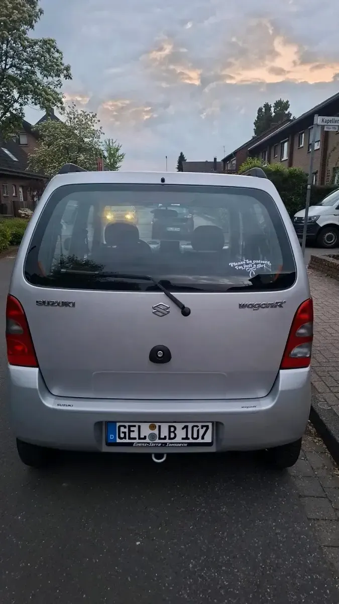 Gebraucht Suzuki Wagon R 93 PS (68 kW) 2004 Silber Van / Kleinbus