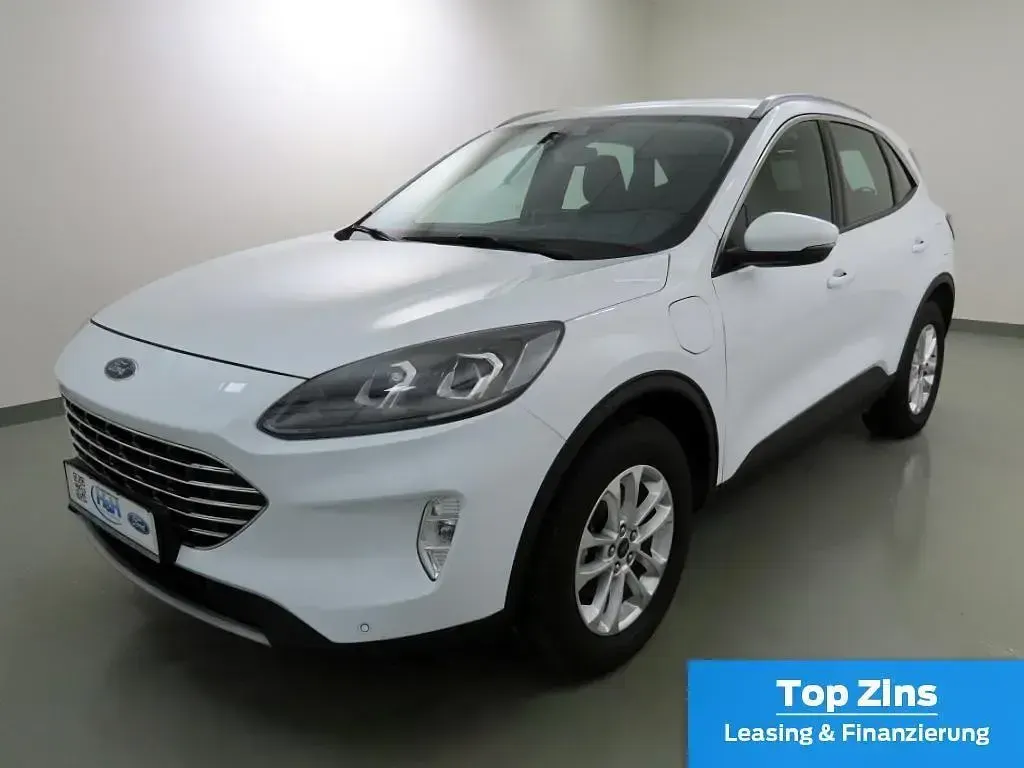 Gebraucht Ford Kuga Titanium 224 PS (164 kW) 2022 Weiß SUV