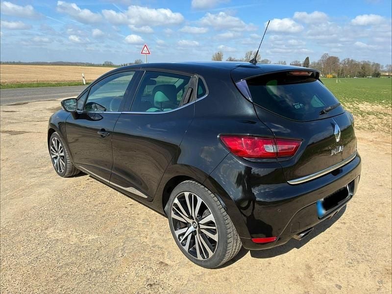 Gebraucht Renault Clio IV Initiale Paris 120 PS (88 kW) 2015 Schwarz Kleinwagen