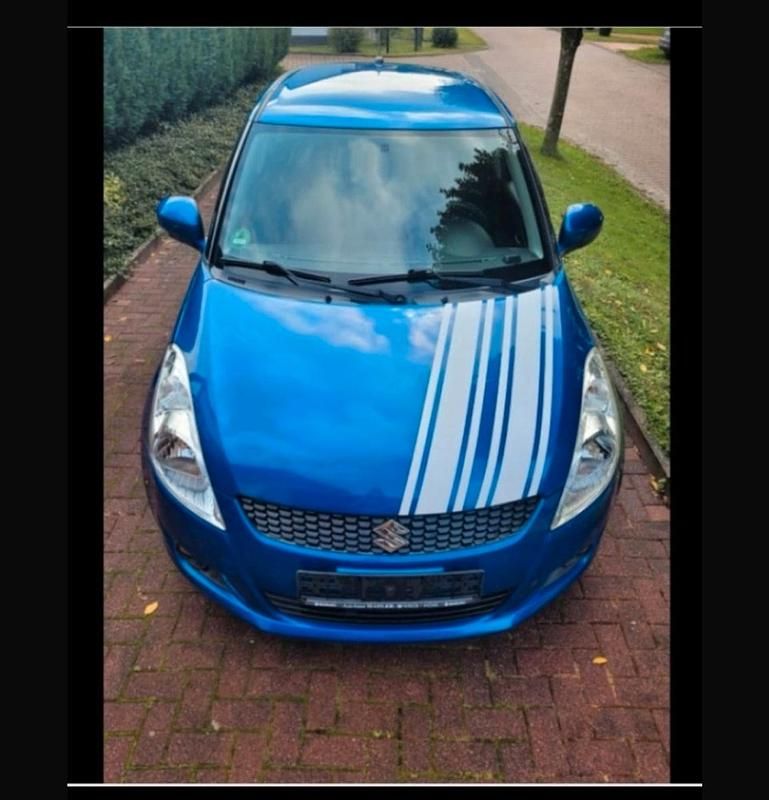 Blau Gebraucht 2012 Suzuki Swift Kleinwagen | 5.800 € (Guter Preis) - Bild 1/4