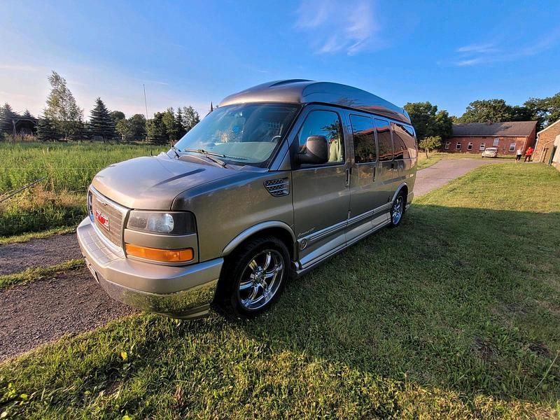 Gebraucht GMC Savana 305 PS (224 kW) 2010 Van / Kleinbus