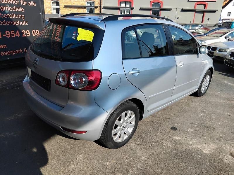 Gebraucht VW Golf VI 102 PS (75 kW) 2009 Silber Kleinwagen