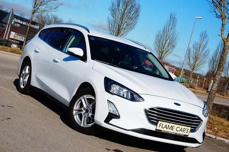 Gebraucht Ford Focus Cool & Connect 150 PS (110 kW) 2022 Weiß Kombi
