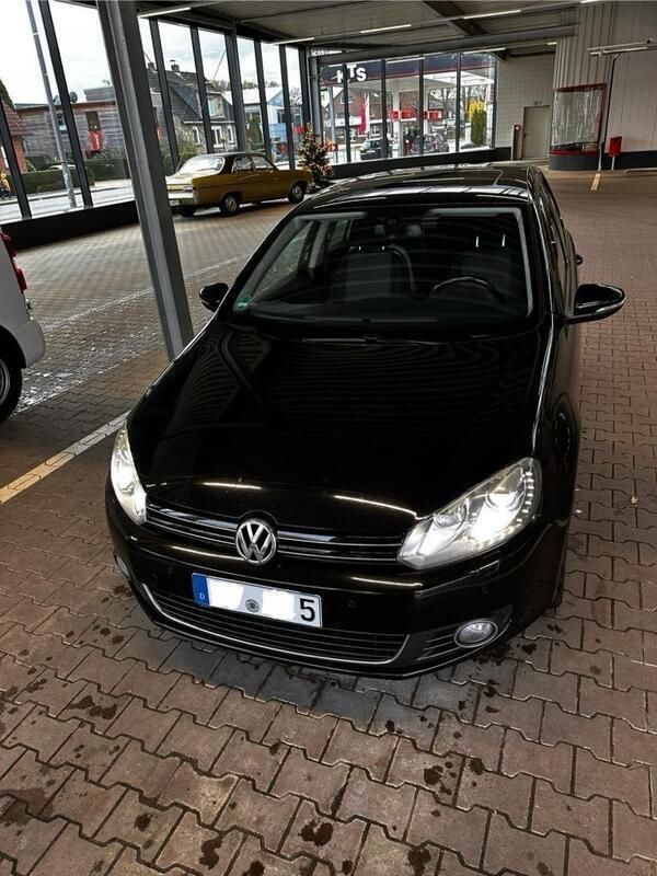 Schwarz Gebraucht 2012 VW Golf VI Limousine | 5.500 € (Teuer) - Bild 1/4