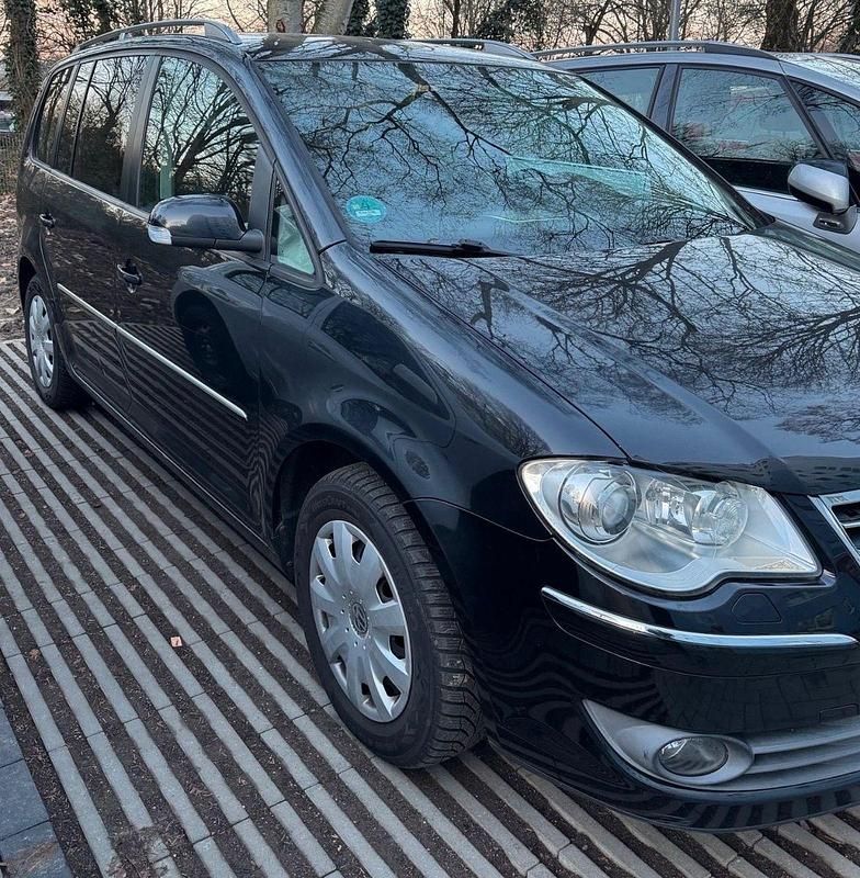 Gebraucht VW Touran 140 PS (102 kW) 2009 Schwarz Van / Kleinbus