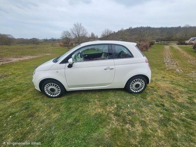 Gebraucht Fiat 500 Lounge 69 PS (50 kW) 2011 Weiß Kleinwagen