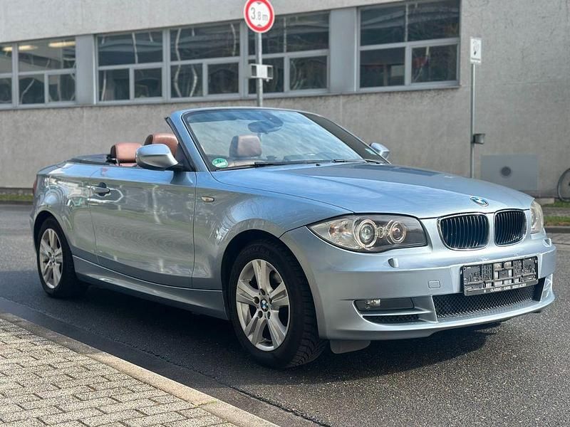 Gebraucht BMW 118 Cabriolet Advantage 143 PS (105 kW) 2010 Blau Cabrio