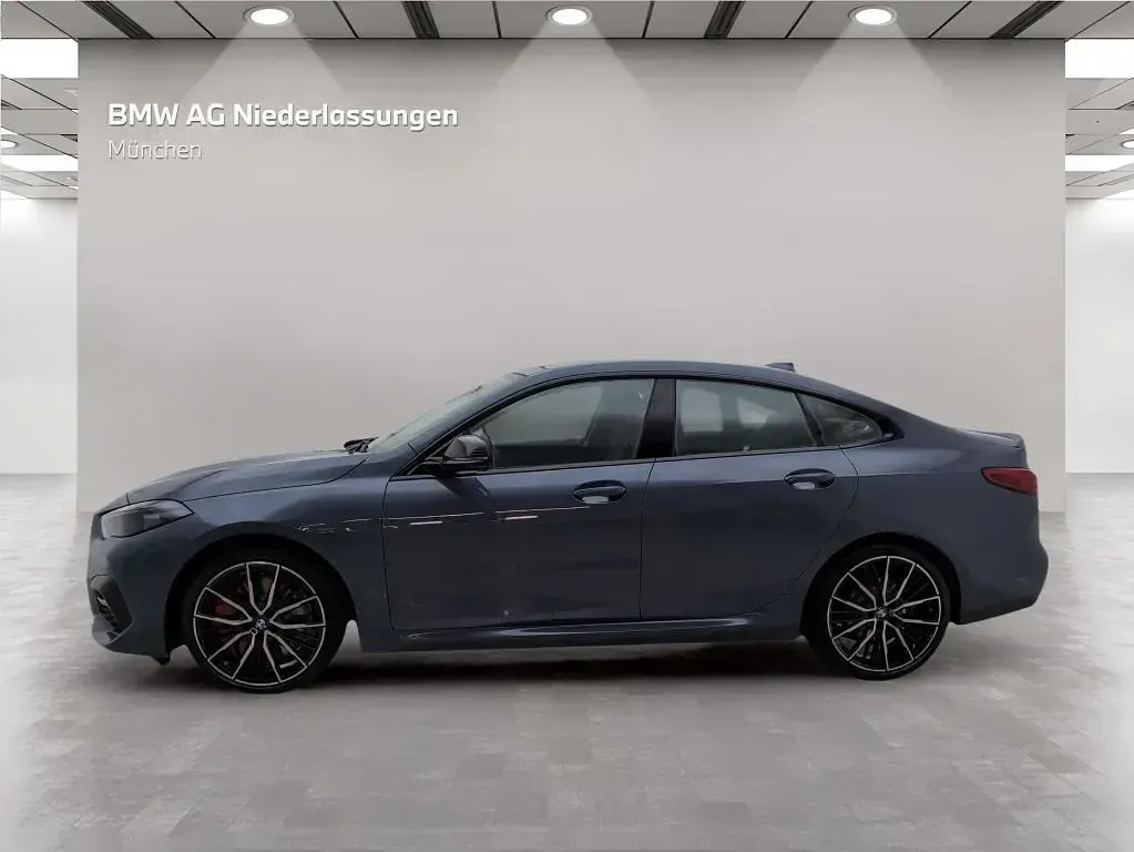 Gebraucht BMW 220 M Sport 178 PS (130 kW) 2024 Grau Coupé