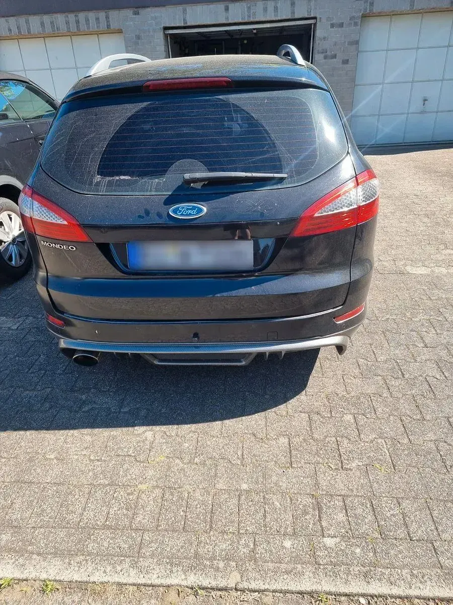 Gebraucht Ford Mondeo Ambiente 125 PS (91 kW) 2007 Schwarz Limousine