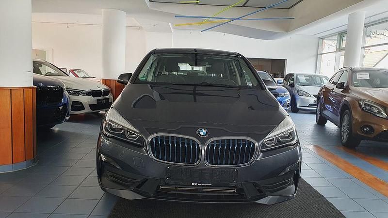 Gebraucht BMW 225 Active Tourer Sport Line 224 PS (164 kW) 2019 Grau Van / Kleinbus